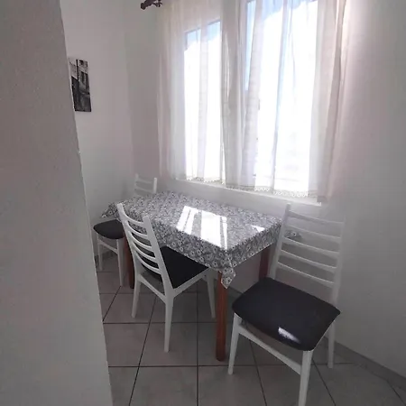 Apartment Jelas