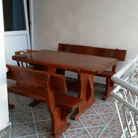 Apartment Jelas
